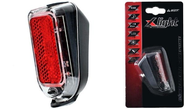 5905247013002_LAMPA TYŁ X-LIGHT NA BŁOTNIK 2 LED - 2xAAA BATERIE (XC-231).jpeg